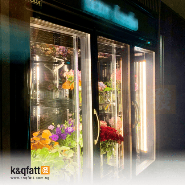3-doors Floral Display Showcase, Energy Efficient Chiller, Black Frame - Image 2